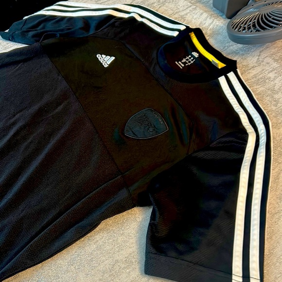 Men’s Adidas Climalite soccer football shirt SMALL - Picture 2 of 2